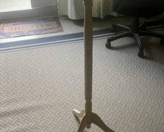 Lot 35: 4 Foot High Hat Rack Made Of Hardwood Top Swivels Around