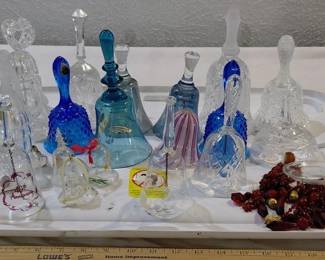 A large bell collection in this auction