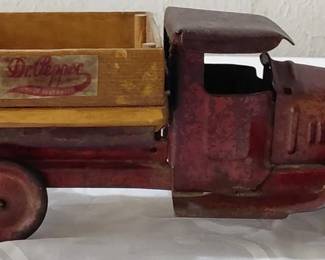 Antique Metalcraft toy truck circa 1930s with Dr Pepper advertising