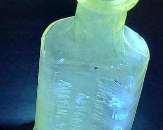 Antique Austin Texas  druggist apothecary medicine bottle