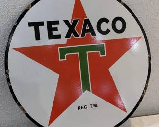 Large 28 inch Texaco porcelain sign dated 1946 at bottom 