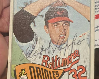 Lot 25: Milk Pampas Autographed Baltimore Orioles 1965 Baseball Card With Coa