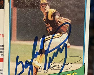 Lot 138: Gaylord Perry 1980 Topps Baseball Card Autographed San Diego Padres HOF COA