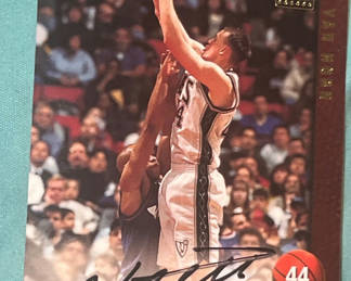 Lot 120: 1997 Keith Van Horn Topps Autograph Card Basketball NY Nets