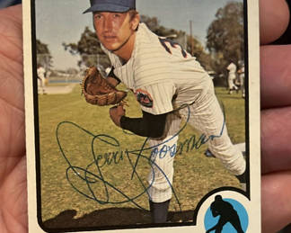 Lot 137: Jerry Loosen Ny Mets HOF Baseball Card Autographed 1973 COA