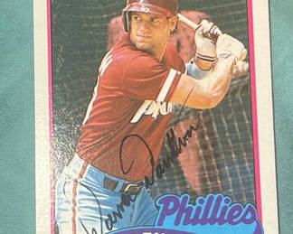Lot 125: Darren Daulton Phillies 1989 Topps Autographed Baseball Card COA