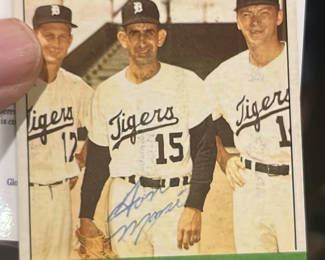 Lot 12: Topps Baseball Autograph Card, Dan Mossi Detroit Tiger, Twirler