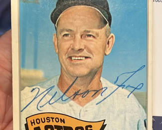 Lot 50: Nelly Fox 1965 Autographed Baseball Card Houston Astros HOF COA
