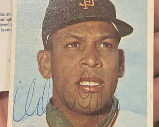 Lot 29: Orlando Cepeda San Francisco Giants Autographed Topps Baseball Card COA HOF