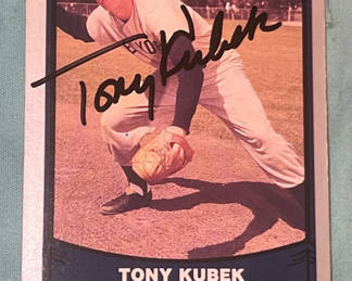 Lot 122: Tony Kubek NY Yankees Autographed Baseball COA HOF