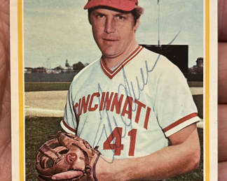 Lot 140: Tom Seaver Reds Pitcher HOF Autographed Baseball Card With Coa