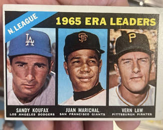 Lot 64: Topps Baseball Card 1965 NL ERA Pitches Koufax Gibson Law