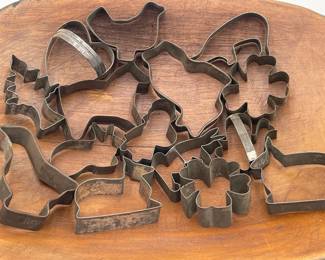 Figural Tin Cookie Cutters Incl. Advertising Davis Baking Powder