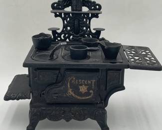 Crescent Mini Cast Iron Stove, Child's /Salesman Sample