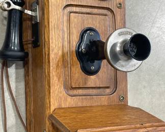 Kellogg Oak Wall Telephone