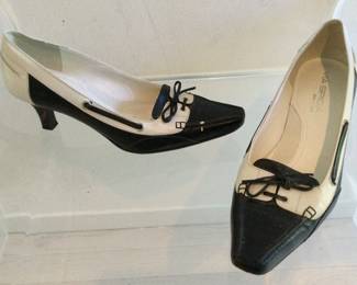 Via Spiga Spectator Pumps
