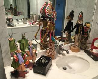Whimsical Figurines/Puppets Dept 56