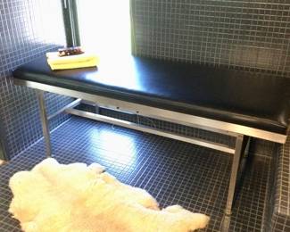 Massage Table (Professional)
