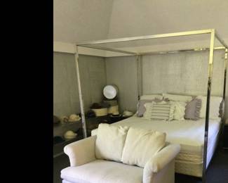 King Size Canopy Bed w/Chrome Frame
