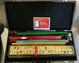 Vintage Mahjong Set