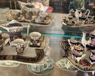 Dishes Set