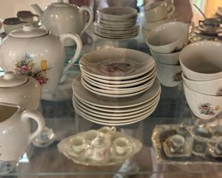 Dishes Set