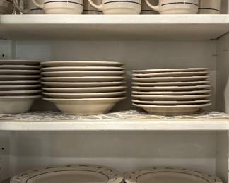 Dishes Set