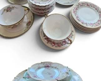 Oscar Schaller & Co. Bavaria German Porcelain Vintage Floral Porcelain Chamber Pot & Wash Basin Set