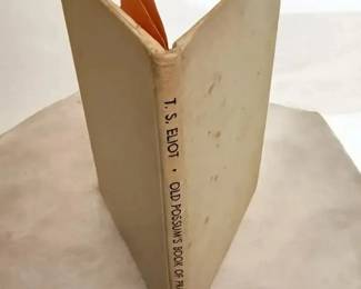T.S. Eliot Old Possum’s Book of Practical Cats – 1939 Harcourt Brace