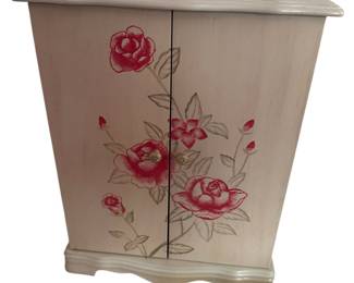 Jewelry box
