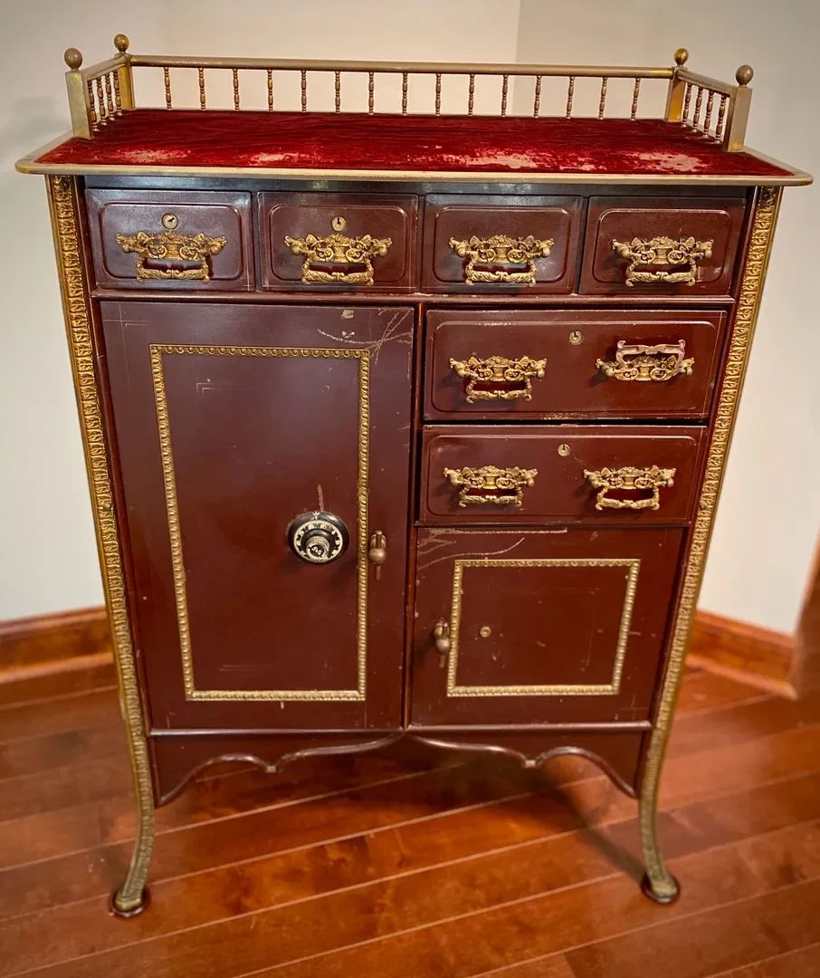 001 The Bank Safe