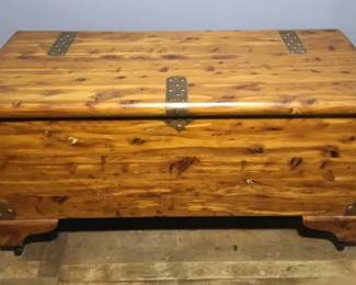 STEWART Cedar Chest