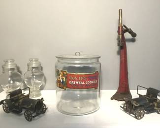 Vintage Five Dime Decor