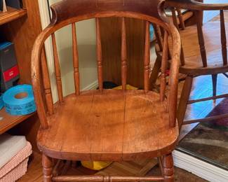 wooden captain's chair barrel-back or spindle-back pub chair