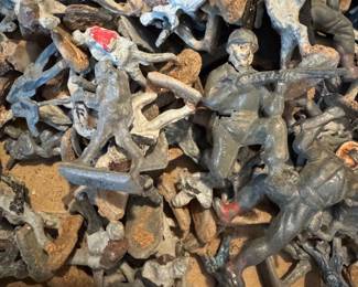toy soldiers