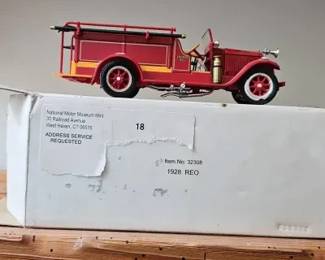 National Motor Museum Mint 1928 REO Fire Truck No. 32308
