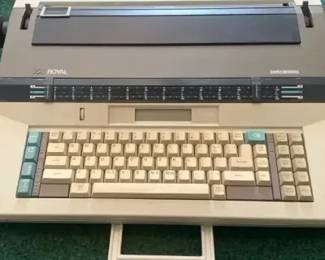 Royal Beta 9000 D Portable Typewriter with Cover & Manual