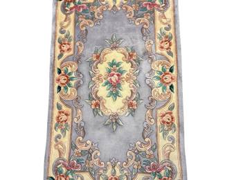 Gray Floral Runner Rug – Elegant Botanical Design
