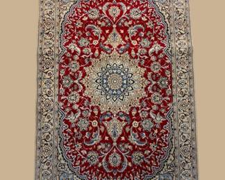 Red & Ivory Oval Rug – Detailed Floral Medallion