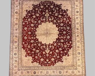 Burgundy & Ivory Oval Rug – Central Medallion Pattern
