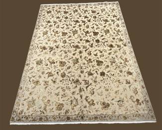 Ivory Floral Rug – Delicate Allover Botanical Pattern