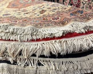 Hand-Knotted Rug Detail – Layered Fringe & Traditional Craftsmanship