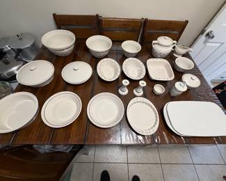 Longaberger Woven Traditions pottery lot