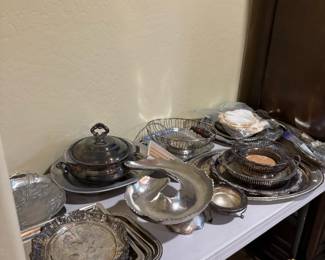Metal Serving Pieces