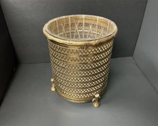 Lot # : 517 - Vintage Metal Trash Can, Coin Trivet & Lighter Top