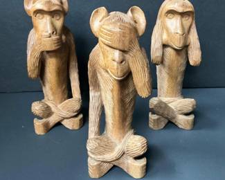 Lot # : 511 - Speak No Evil...Carved Monkeys Set