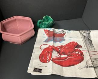 Lot # : 513 - Planters and Tea Towel