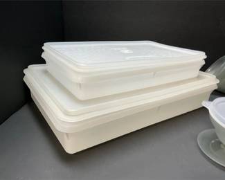Lot # : 548 - Vintage Tupperware