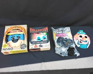 Lot Of Vintage Childrens Halloween Costumes