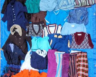 Large lot of Vintage GirlsYoung Womans Clothes